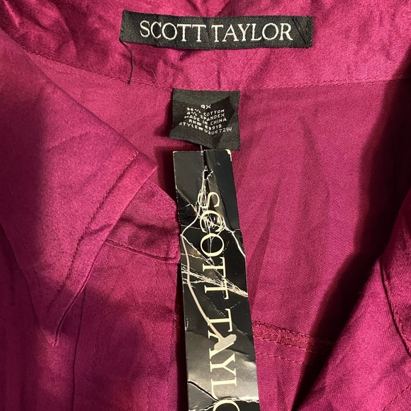 Elegant Blouse with Flowy Sleeves and Lace Accents - Picture 11 of 11